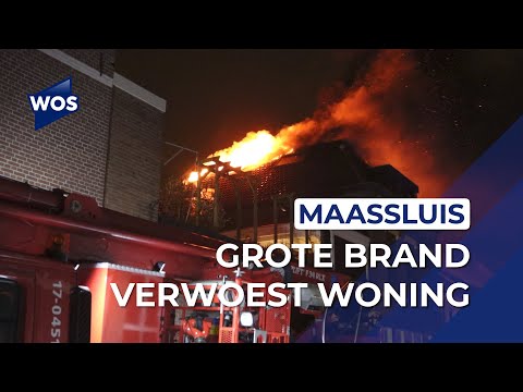 Dakbrand verwoest woning in Maassluis