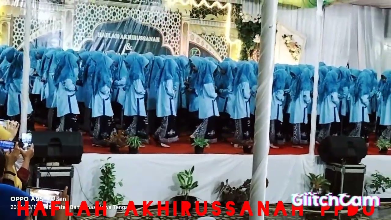 Semangat Haflah Akhirussanah Ponpes PPDU sirau Kemranjen banyumas. walopun di kepung Banjir