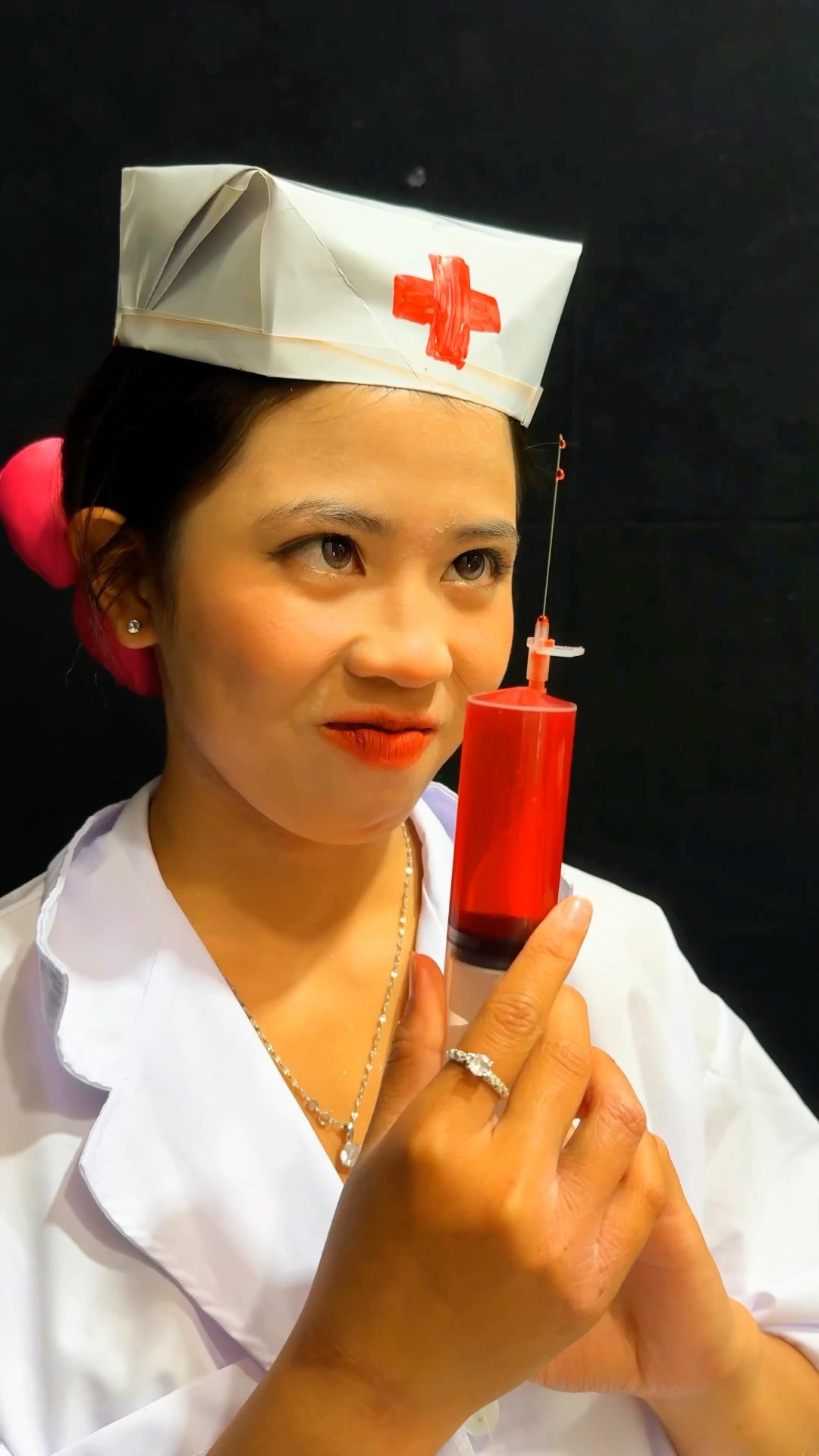 ToRung comedy: ?kind nurse ?