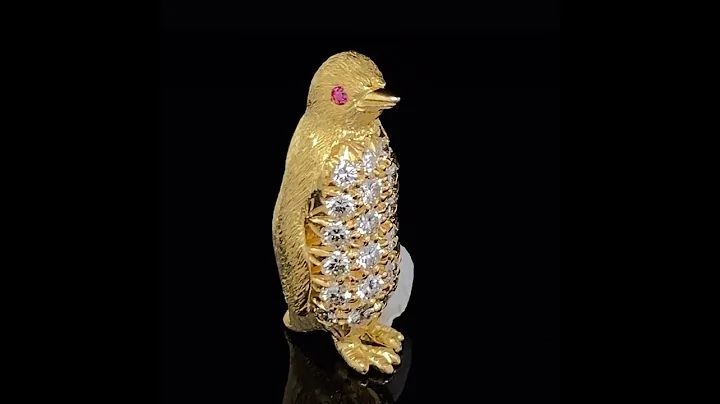 Solid 18kt Gold small Penguin with Diamond body pi...