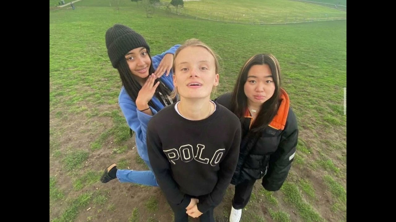 pinkpantheress - plugNpink(SCRAPPED)