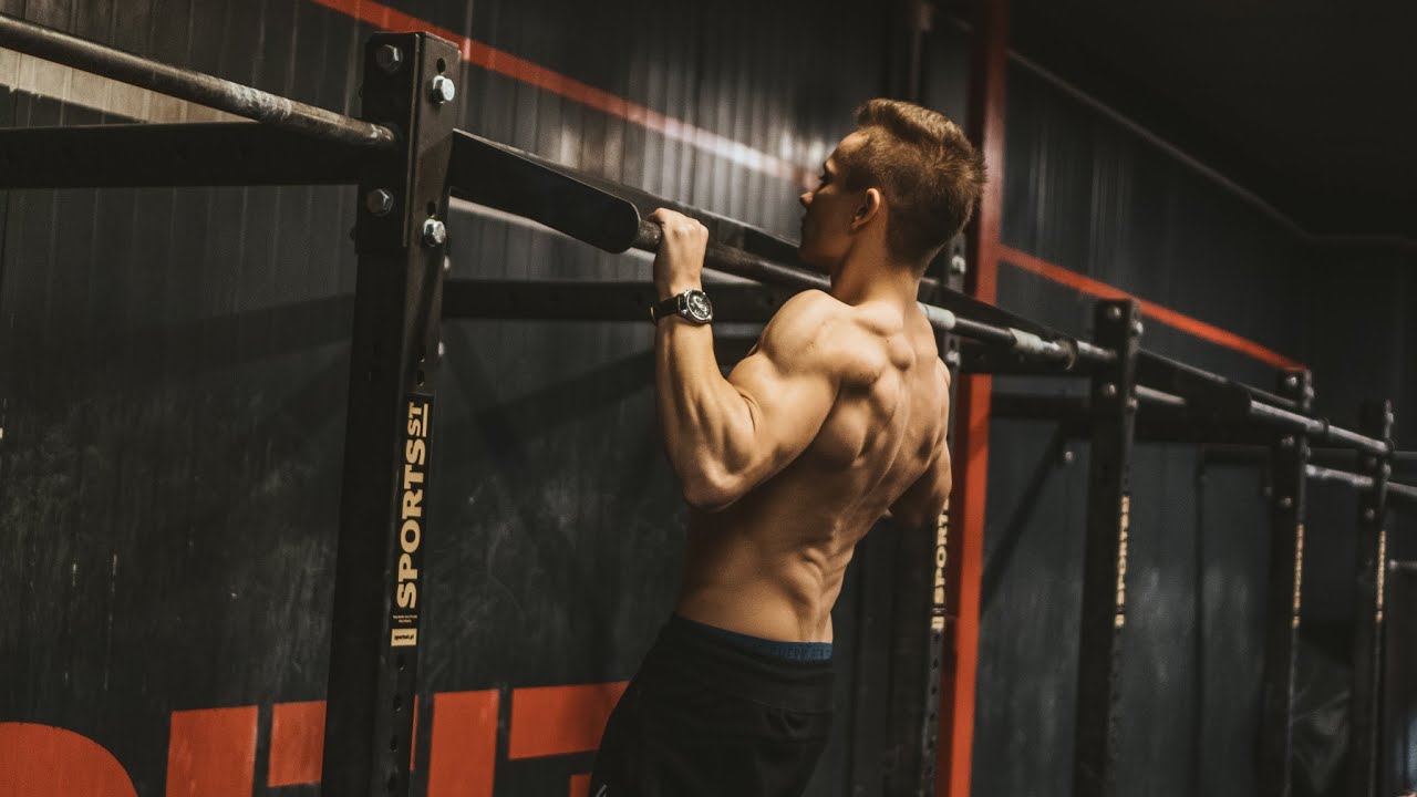 PODCIĄGANIE - Jak lepiej aktywować PLECY/BICEPS (3 rodzaje podciągnięć)