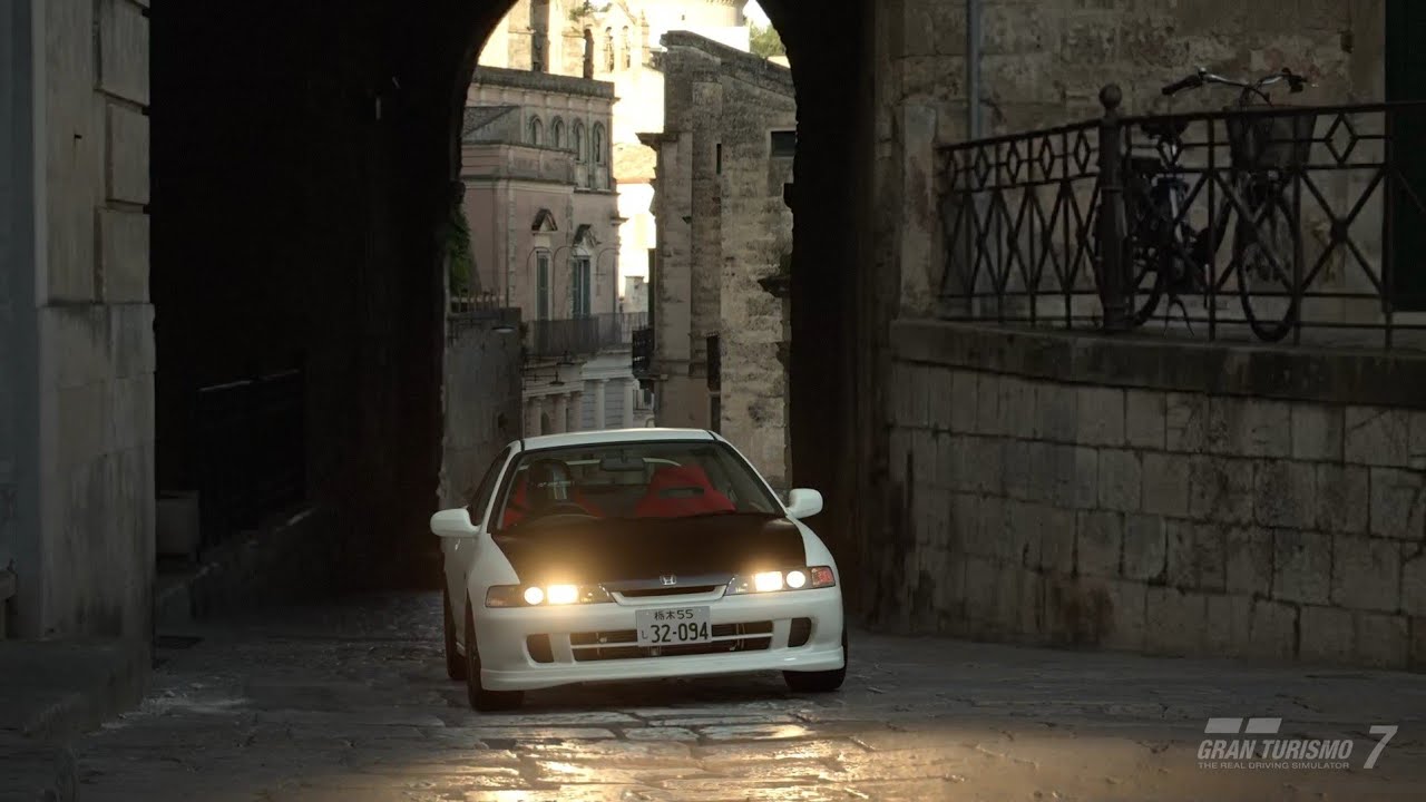 頭文字D登場車解説】スマイリー酒井の愛車 インテグラ Type R DC2 を