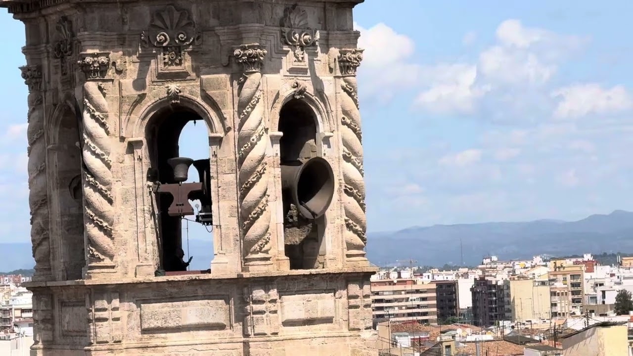 Volteo de la María del Micalet y la charra de santa Catalina