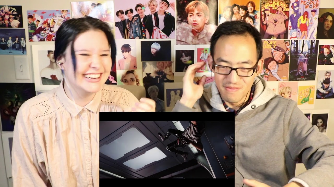 Musicians React: WayV 'Moonwalk'