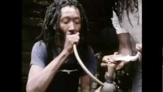 Bob Marley & The Wailers - Rastaman Chant -Rastafar I is my religion