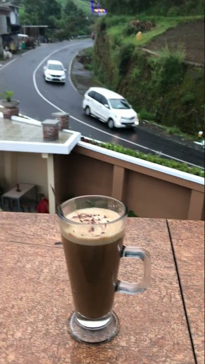 STORY WA NGOPI DI ATAS BUKIT