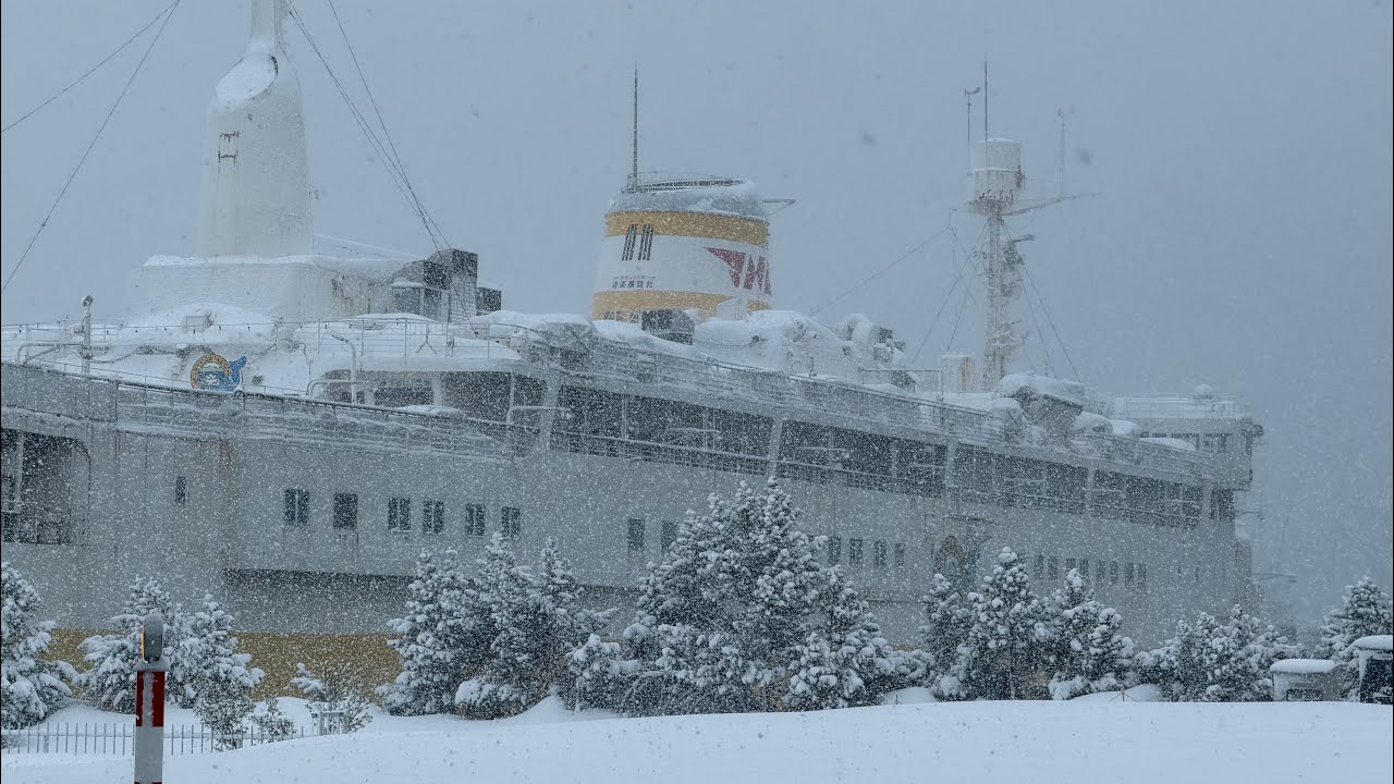 【4K画質】　八甲田丸　車両甲板〜エンジンルーム