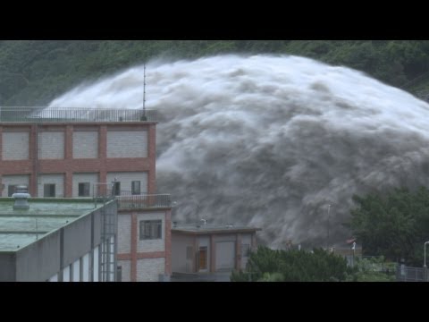 Amazing Mega Flood At Dam In Taiwan