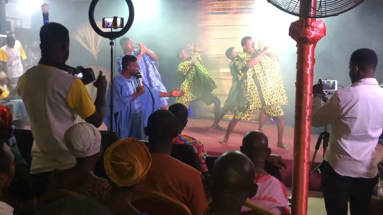 DIDE Jaymikee ft Tee Worship Stage Performance Dance ( D.T.M )