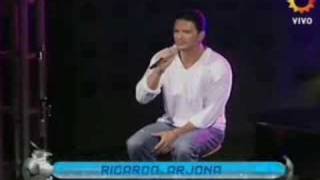 Ricardo Arjona Pinguno En La Cama