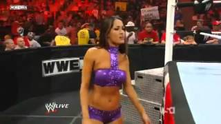 Wwe kelly kelly vs brie bella