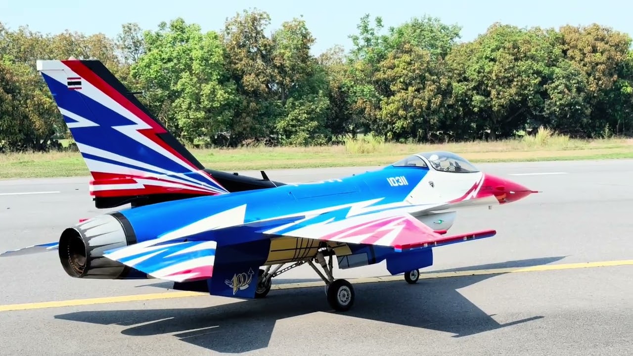 ชวนคุยเรื่องบิน  อาจารย์ปุ้ย  