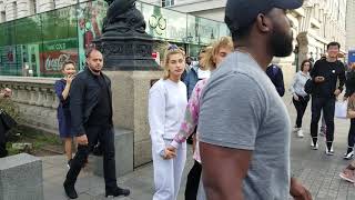 Justin Bieber going to the London Eye