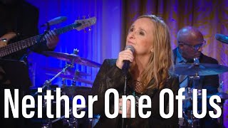 Video thumbnail of "Melissa Etheridge sings Neither One Of Us | White House | 2014"