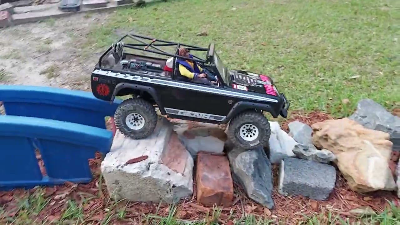 Redcat gen8 V-2 Hobbywing 1080 esc 27t trailmaster & Proline Hirax tire test.