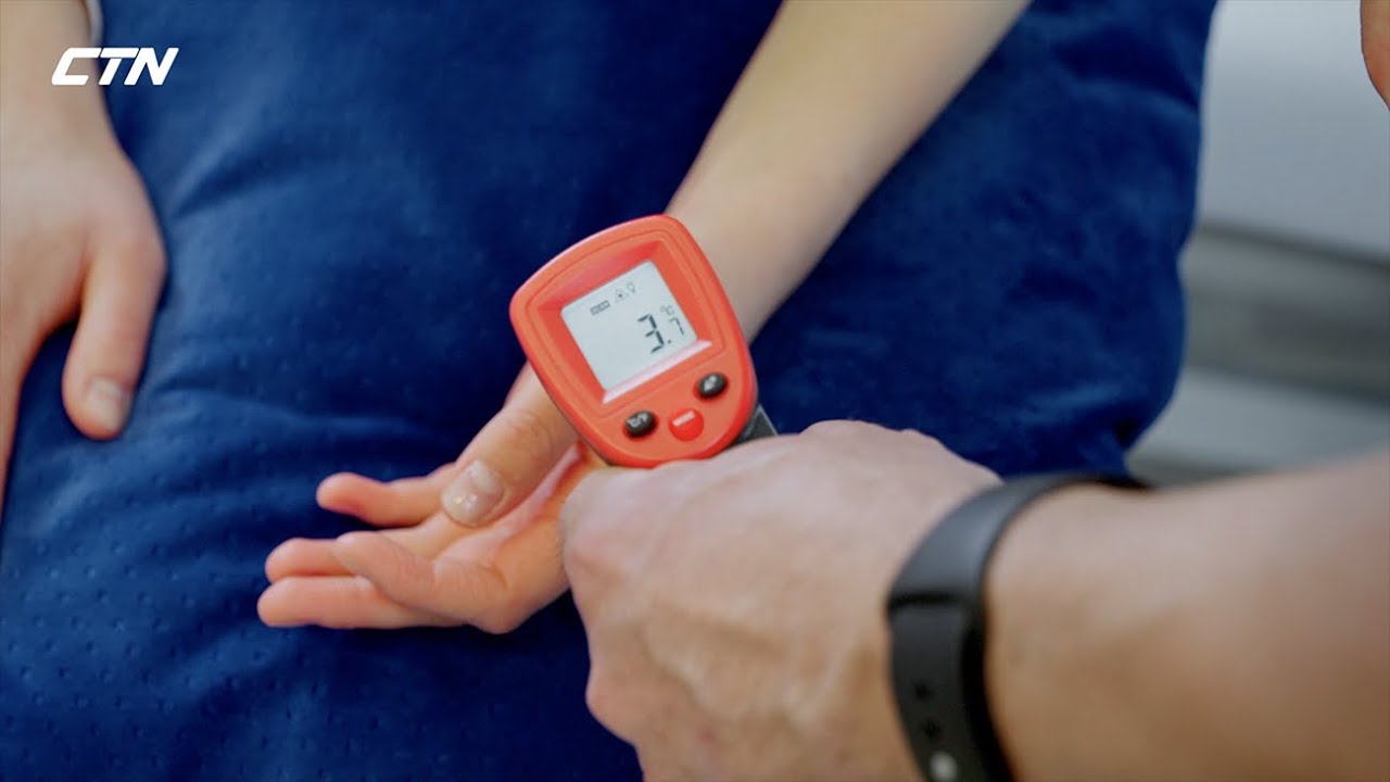 Treating The Finger With The X°CRYO Cryotherapy Machine l CTN.FI YouTube