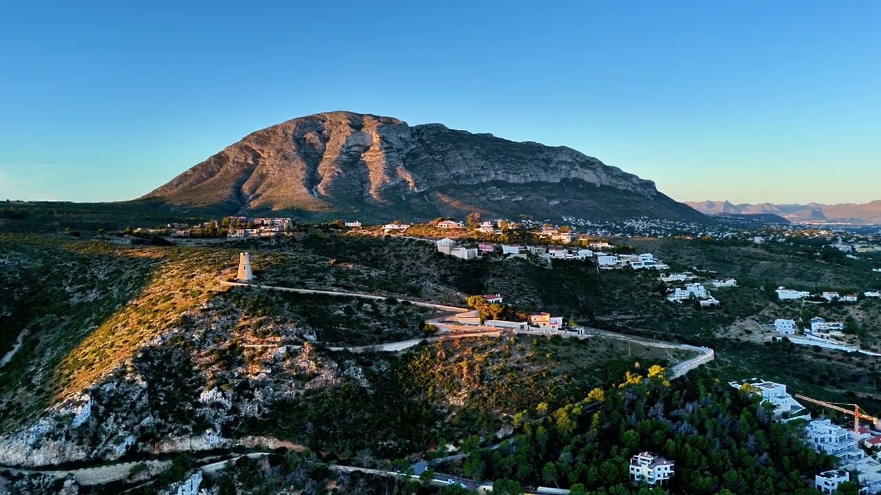 UN AMANECER EN LAS ROTAS , DENIA 