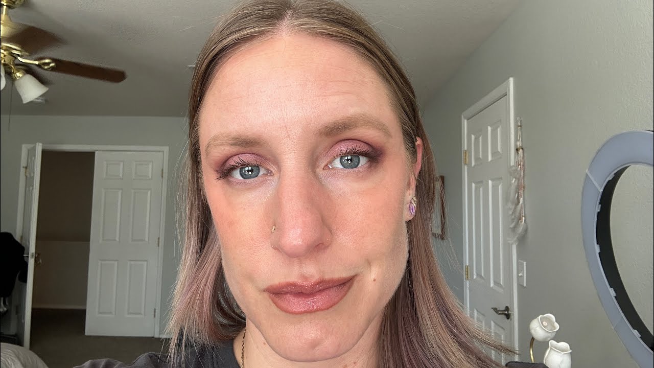 Using Make Up For Ever HD Skin Face Essentials Palette