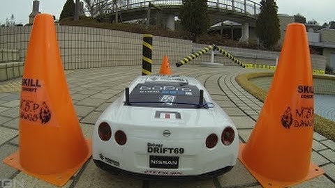 SKILLISM 2014 - Project 2 Left, Right and Under by Drift69