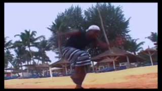 Il Tient Le Monde Thomassin 2007