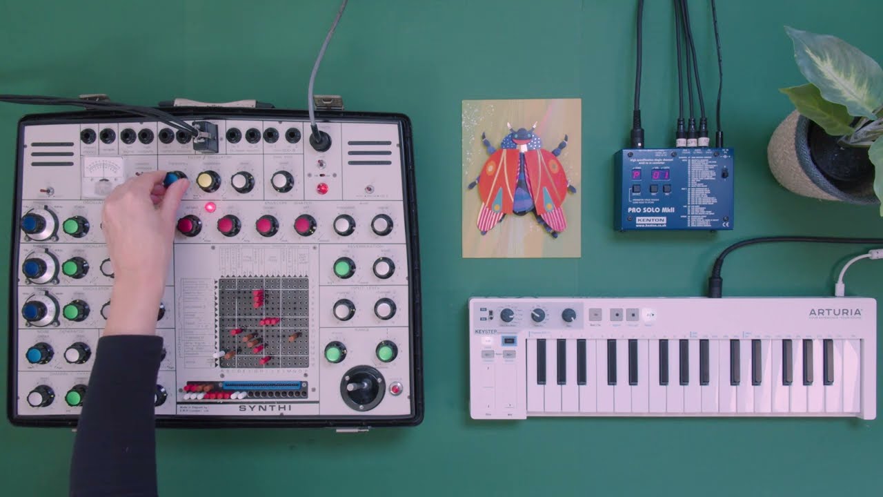 Fragile & Soft Textures From The EMS Synthi A