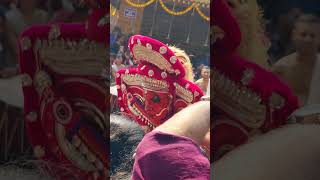 കണ്ണൂർ തിറ മഹോത്സവം—ഭക്തിയും പാരമ്പര്യവും ഒന്നിക്കുന്ന നിമിഷങ്ങൾ🔥#kannur #muthappan #parassinikadavu