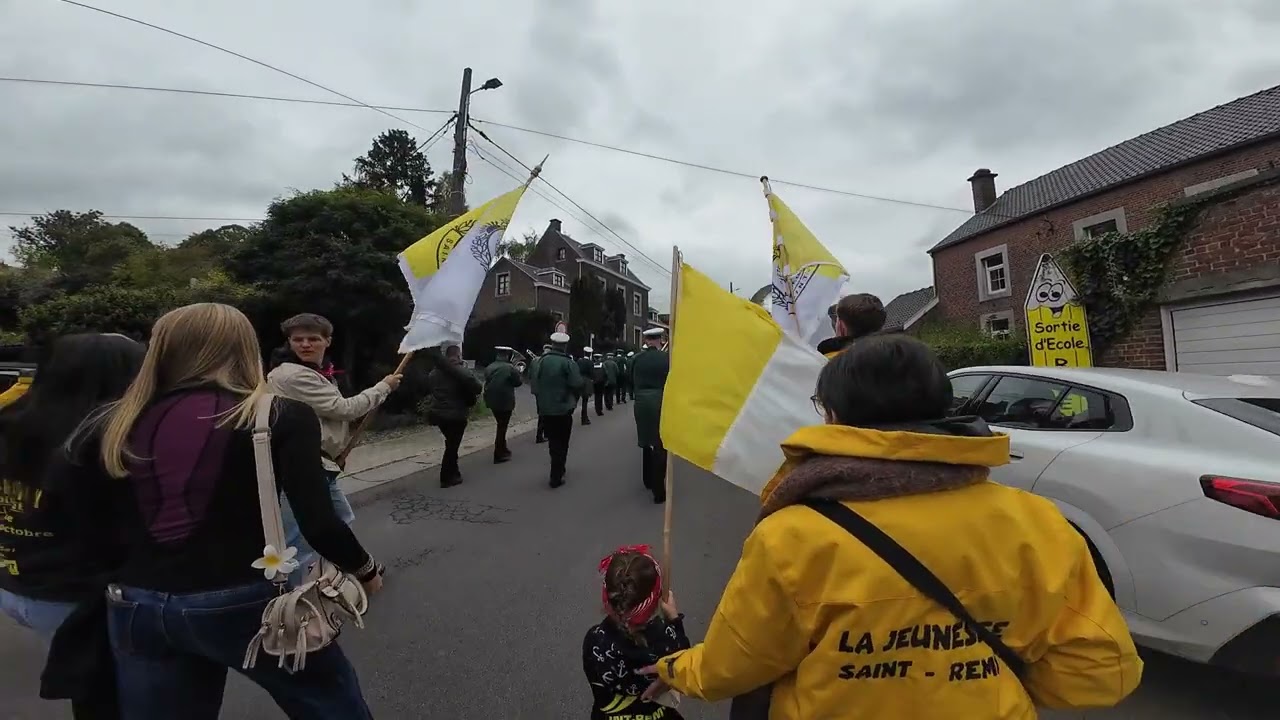 Aubade avec géant et cramignon lundi la jeunesse st remy 2025 (be)