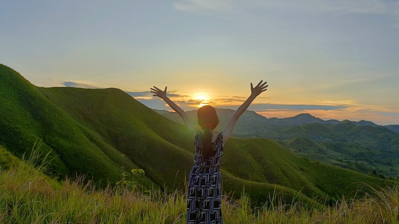 HIKING MOUNTAIN CHALLENGE | ZAI VILLENA