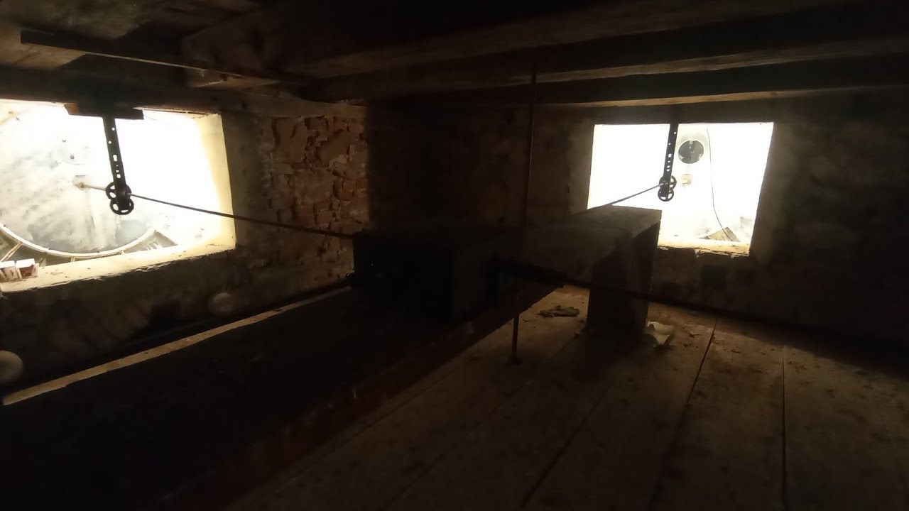 Buchlovice - kostel sv. Martina - zvon Nejsvětější Trojice - večerní zvonění před bohoslužbou #bells