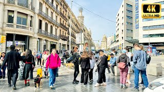 Barcelona walking tour. Barcelona woke up from its winter hibernation! [4K]