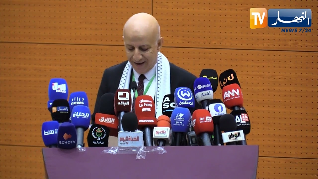 سياسة: حزب جبهة التحرير الوطني سناشد رئيس الجمهورية الترشح لعهدة ثانية