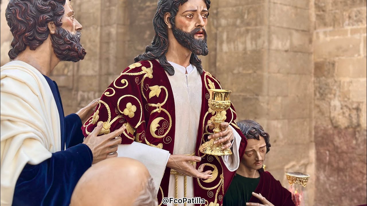 Traslado de la Sagrada Cena a su templo tras el Magno Vía Crucis de Córdoba 13/10/2025
