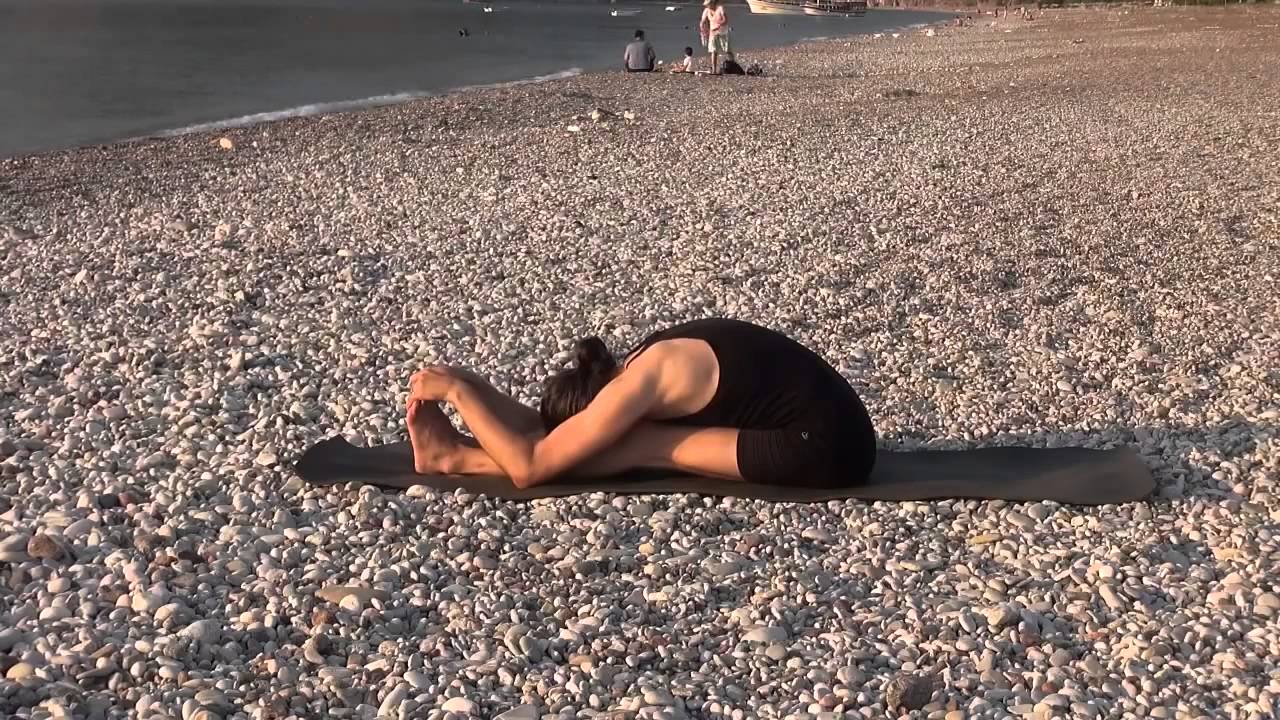 Хатха Йога | Практика на среднем уровне. 1 часть. - YouTube