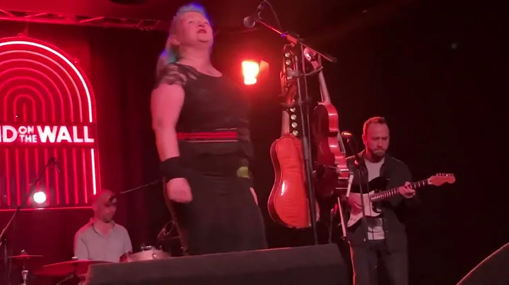 Eliza Carthy and The Restitution ~ Stumbling On
