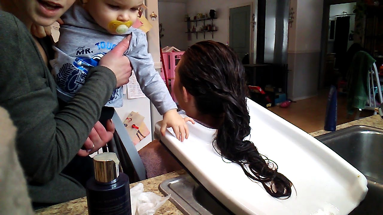 Shampooing with Monat, Part one. - YouTube