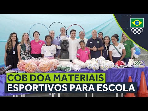 TRANSFORMA - COB realiza doação de materiais esportivos para escola pública no Rio de Janeiro