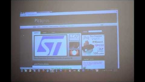 AAXA P4X Review in a Bright Room | Video 4 of 4