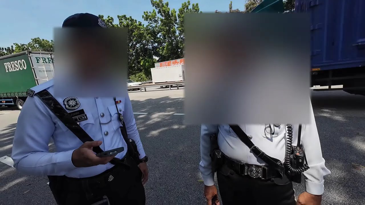 CB400 - Kena polis roadblock pulak ....