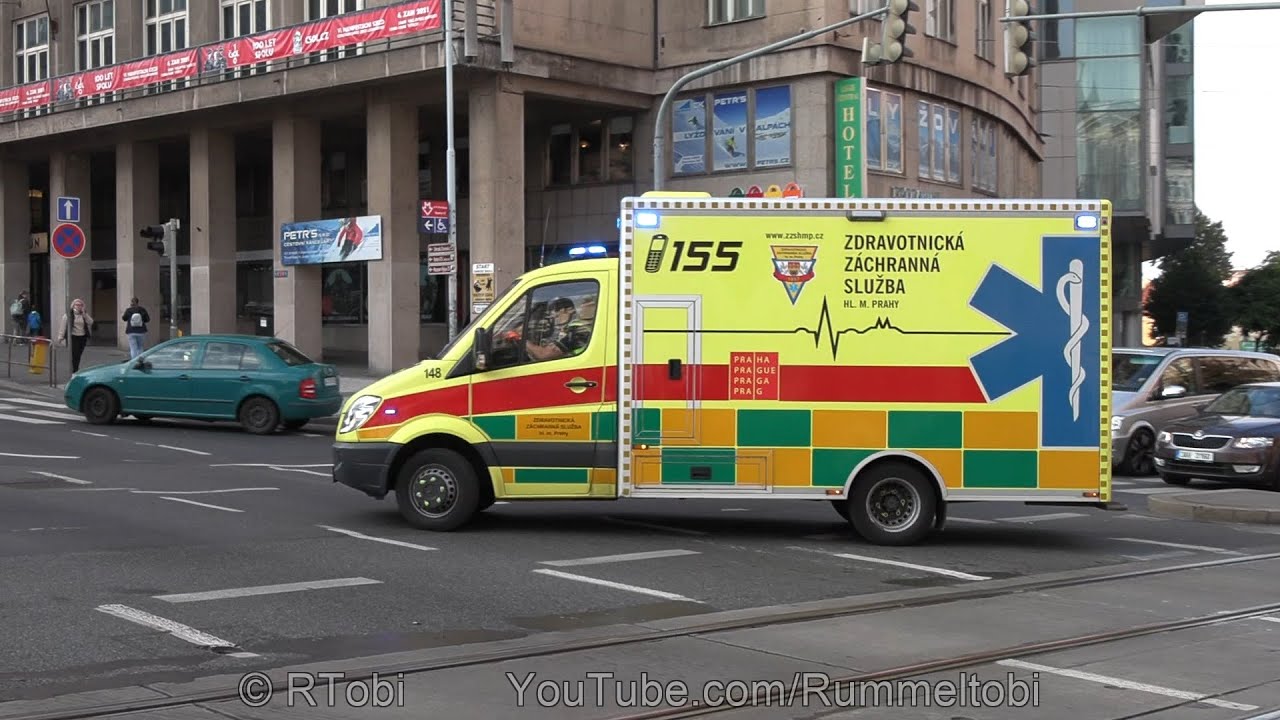 (Prague Police Audi S6 +) Prague EMS ambulance 148 responding [CZ | 8.10.2021]