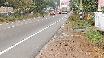 KSRTC Superfast Bus overtaking a container Truck at speed