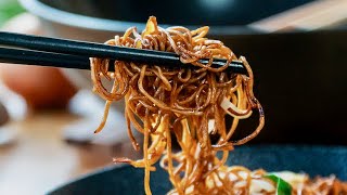 Easy Plain Chow Mein Recipe (Chinese Soy Sauce Fried Noodles) - 豉油皇炒面