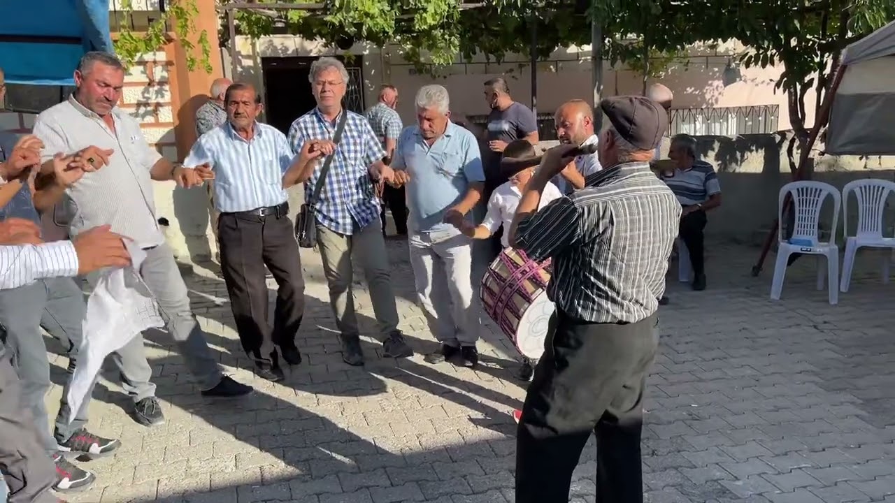 Meşhur 3 Ayak Halay. Yakatarla Köyü Çok Güzel Halay Çektiler Bravooo Sizlere