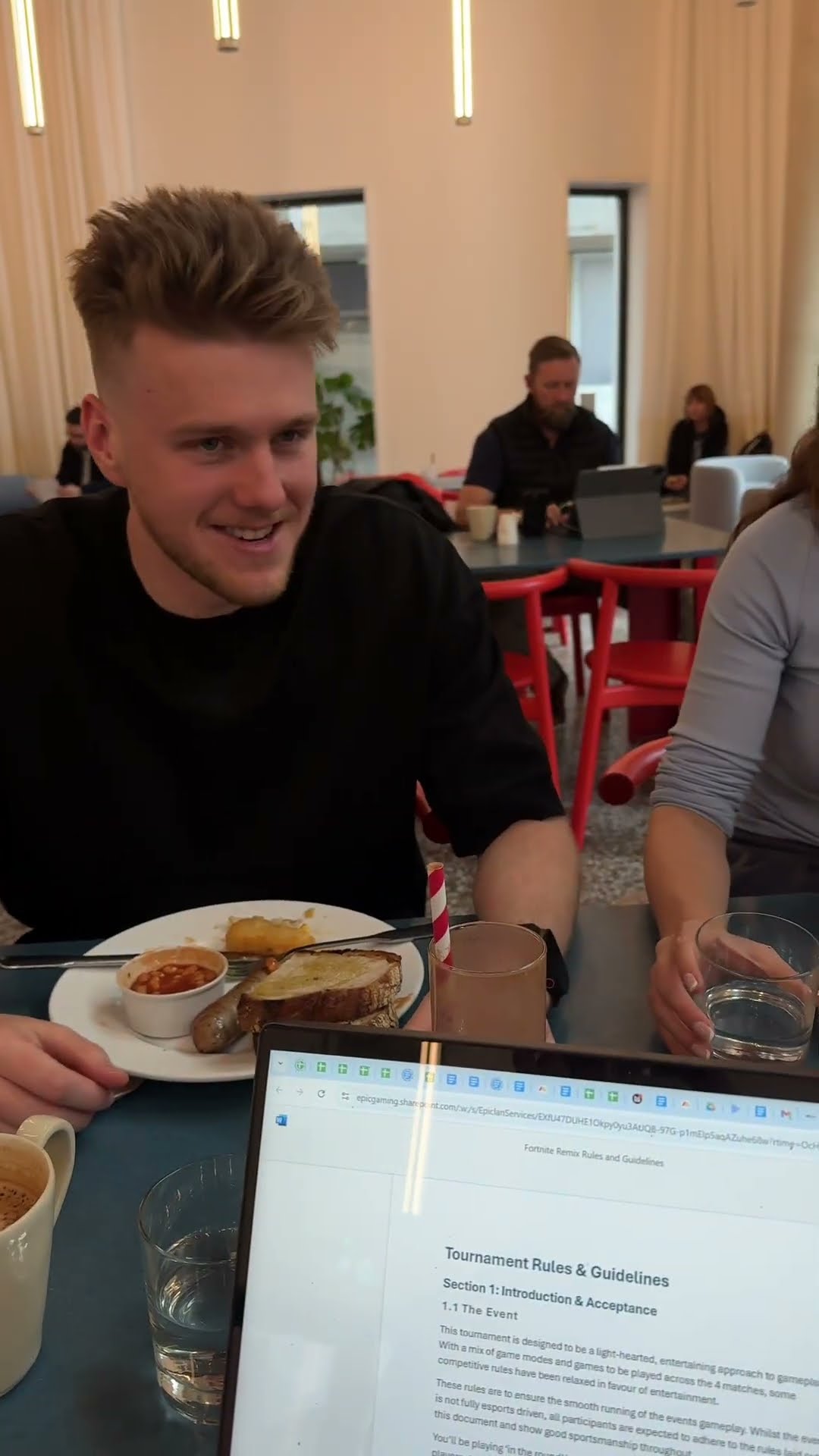 A day in the life, in London ft #SNICKERS #ad