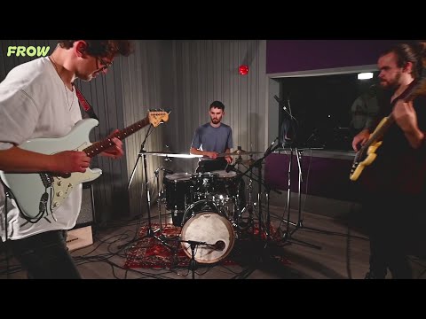 Amapola - Live at Crouch End Studios | FROW Live