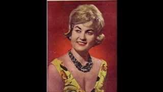 Mualla MUKADDER - BİR GÜN KARŞIRSAK AYRILDIĞIMIZ YERDE