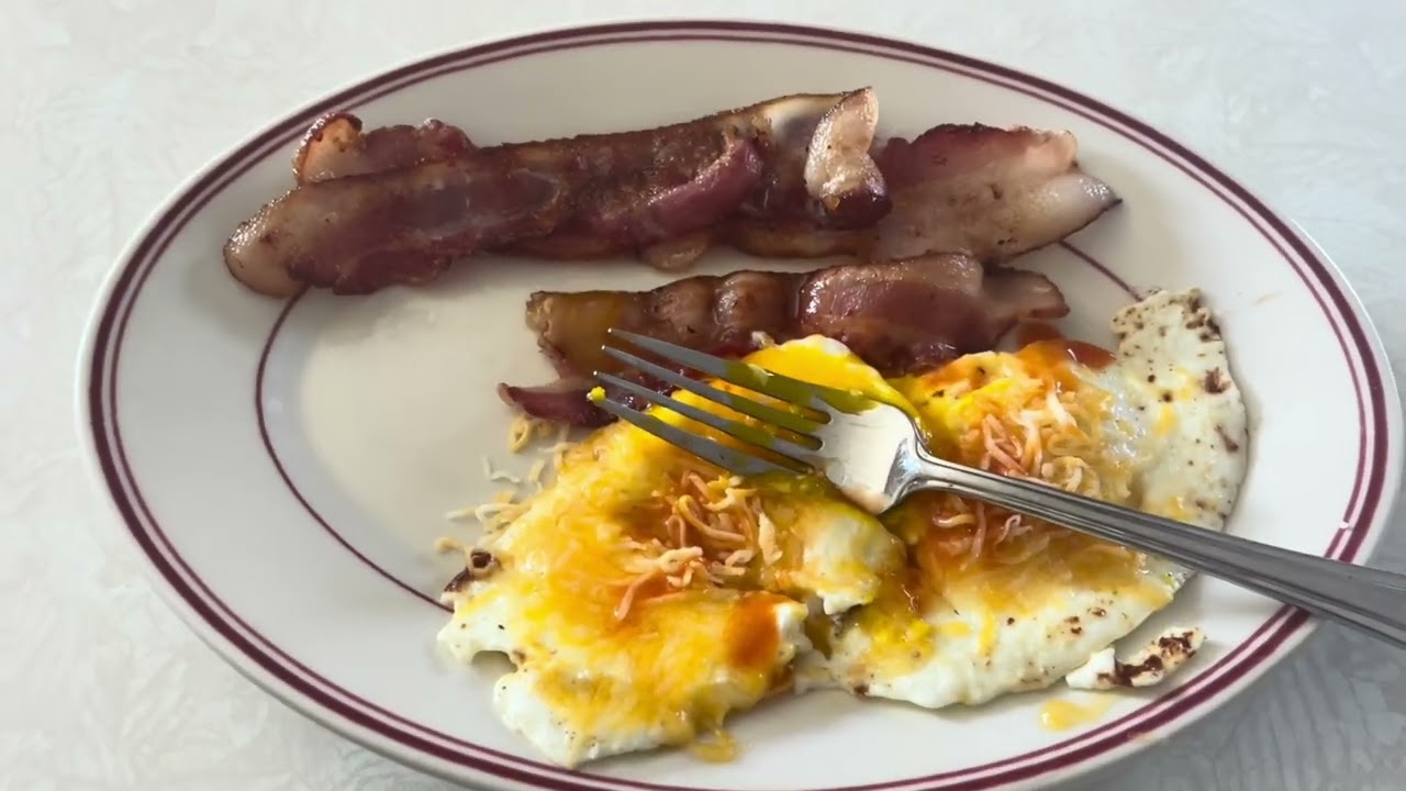 My cozy Wisconsin Morning Routine 🔥🌲🐔