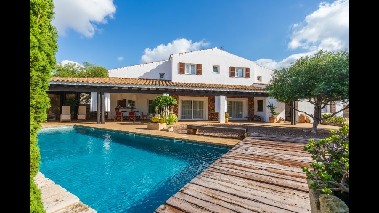Casa rústica de estilo Menorquín en Ciutadella de Menorca.
