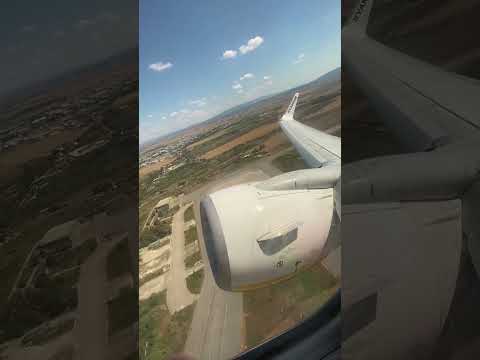 Ryanair Boeing 737-800 Takeoff from Pisa Airport