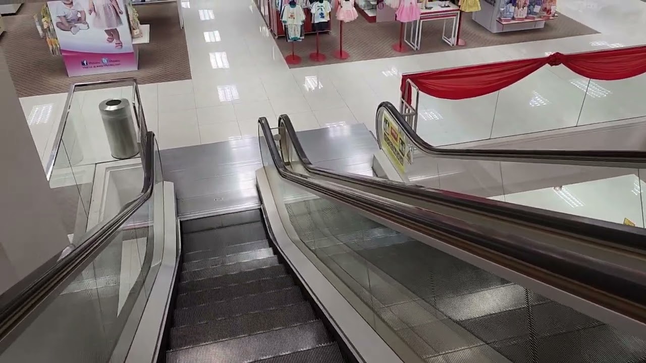 Several of OTIS Escalators at The Store Jalan Kampar, Ipoh, Perak, Malaysia 